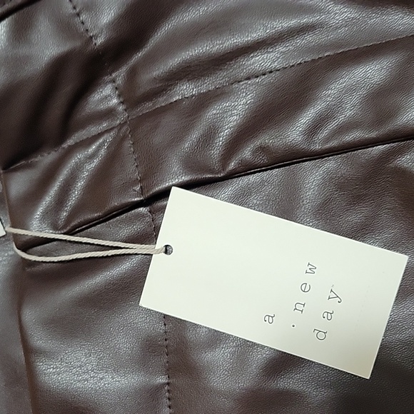 Pants - Picture 3 of 3